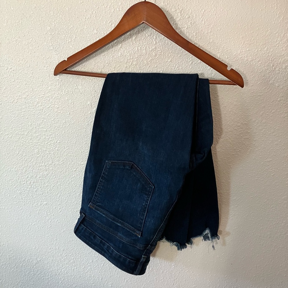 LOFT: Curvy Skinny Jeans in Dark Blue
